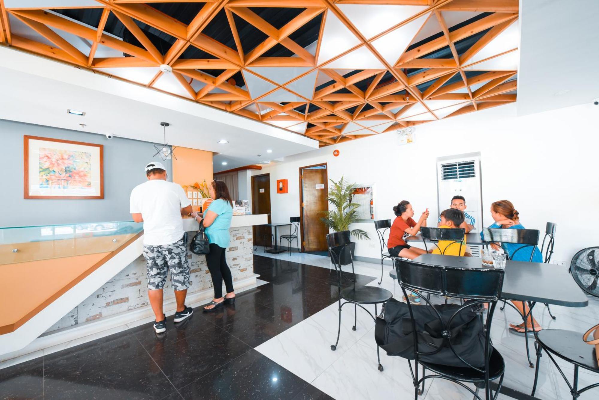 סבו Travelbee Fuente Inn מראה חיצוני תמונה
